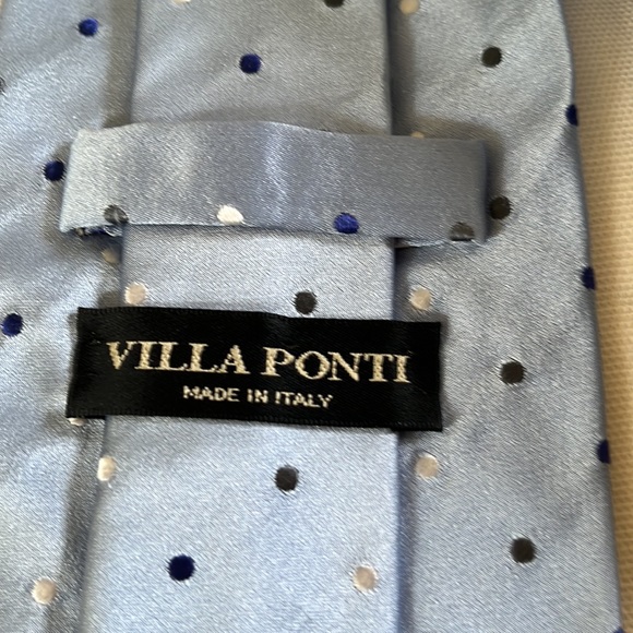 Villa Ponti Men’s Silk Necktie. Light blue w/ navy and white dots. Italy 🇮🇹 - Picture 3 of 4